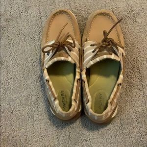Sperry shoes only worn 4 times